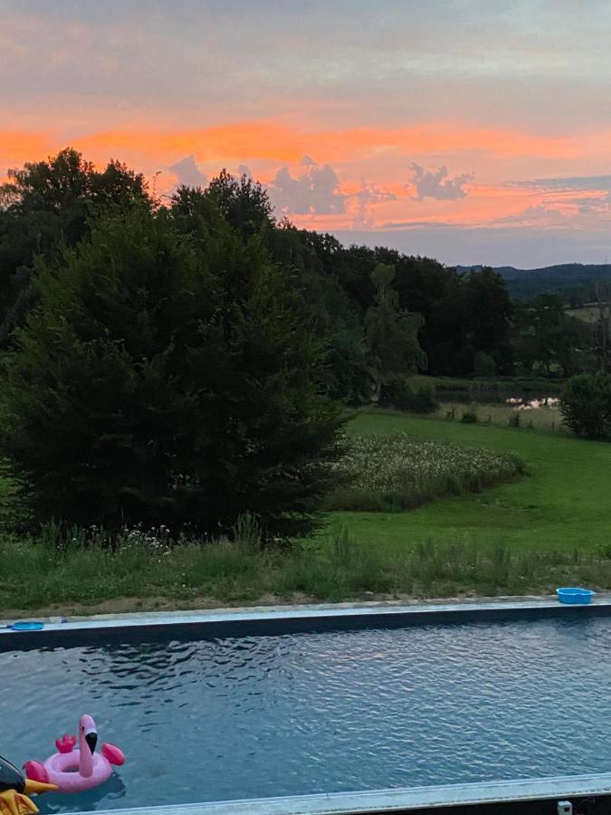 Une Pause En Correze Sarroux Exteriér fotografie