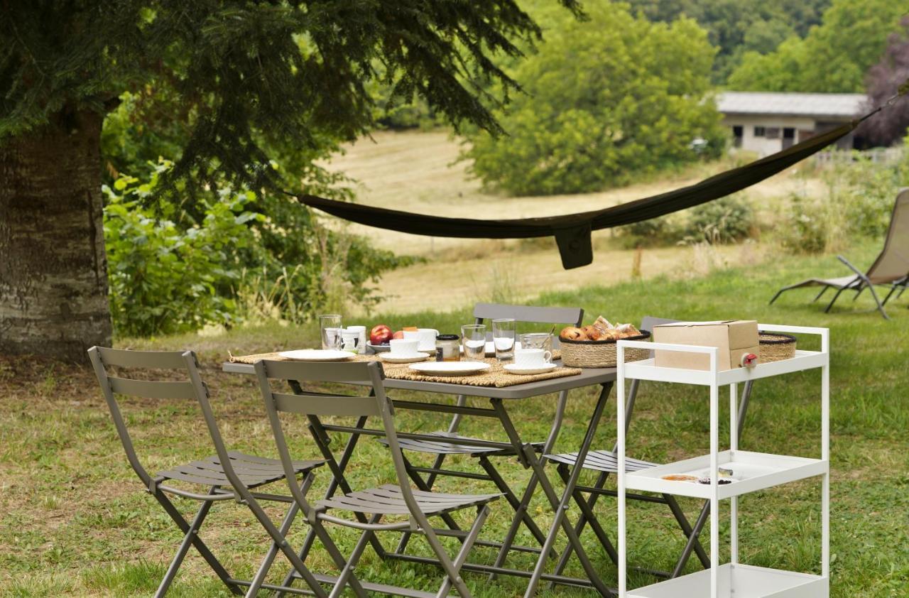 Une Pause En Correze Sarroux Exteriér fotografie